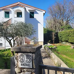 Skrnjug Apartmán Brzac