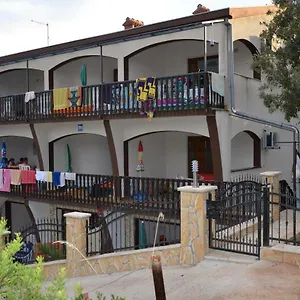 Delfin Apartmán Posedarje